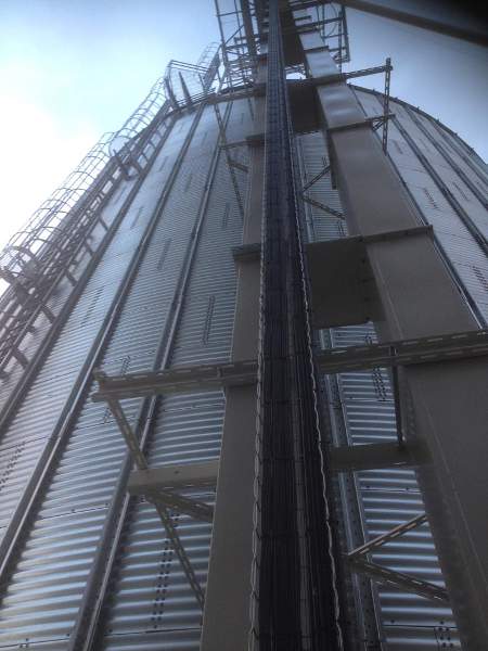 30 Metre Vertical Cable Installation Of Lapp Olflex 110 & NYCY-J Cables